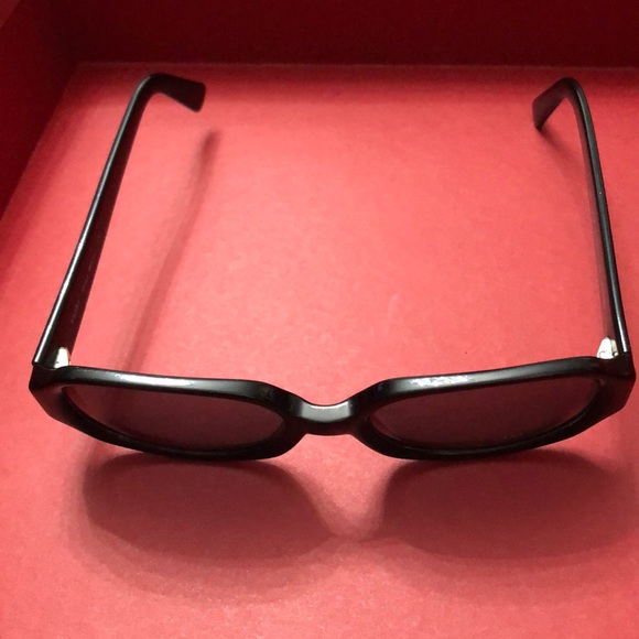 🌺🌺VINTAGE AUTHENTIC FENDI SUNGLASSES ITALY 🇮🇹 - Picture 6 of 11